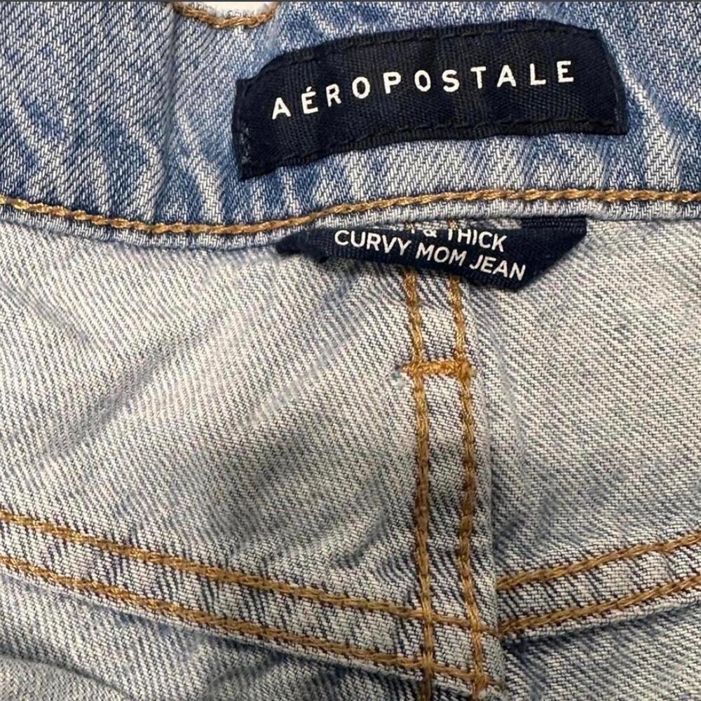 Aeropostale light blue thick curvy mom jeans intentional ripped details size 6 - Picture 4 of 6